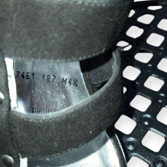 VEDETTE BLACK & GRAY SNAKE PRINT PLATFORM HEELS SZ.4.5 EUC - Picture 6 of 7